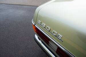 Image 27/30 de Mercedes-Benz 280 CE (1980)