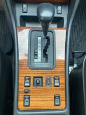 Image 19/43 of Mercedes-Benz 300 SE (1990)