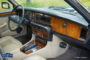 Bild 24/57 von Jaguar XJ 12 (1986)