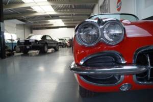 Image 24/50 of Chevrolet Corvette (1958)