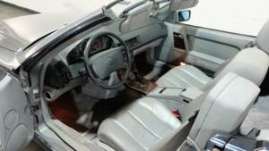Image 4/34 of Mercedes-Benz 500 SL (1991)