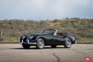 Immagine 2/47 di Jaguar XK 140 DHC (1956)