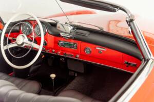Image 22/35 of Mercedes-Benz 190 SL (1962)