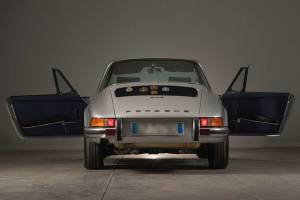 Image 16/62 de Porsche 911 2.4 E (1973)