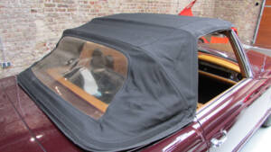 Image 14/23 of Mercedes-Benz 280 SL (1969)