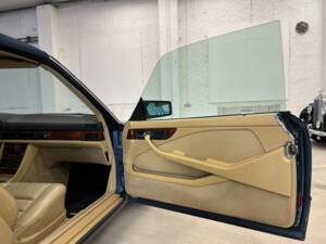 Image 16/20 de Mercedes-Benz 500 SEC SGS (1982)