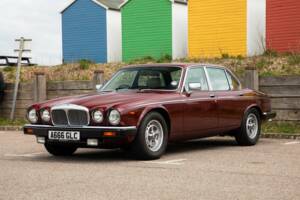 Bild 1/50 von Daimler Double Six (1983)