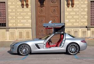 Image 6/11 of Mercedes-Benz SLS AMG (2010)