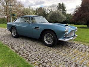 Afbeelding 4/30 van Aston Martin DB 4 (1959)