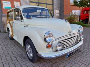 Immagine 2/29 di Morris Minor 1000 Traveller (1968)
