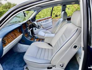 Image 26/50 of Bentley Continental R (1996)