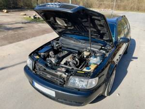 Image 14/34 of Audi S6 Avant (1996)