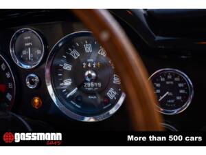 Image 11/15 of Aston Martin DB 6 Vantage (1967)