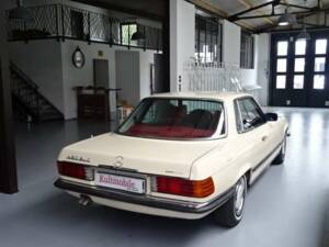 Image 5/15 de Mercedes-Benz 450 SLC (1978)