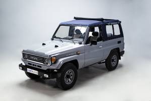 Image 3/27 de Toyota Land Cruiser BJ73 (1991)