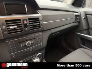 Image 13/15 de Mercedes-Benz GLK 220 CDI 4MATIC (2011)