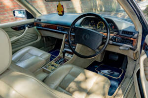 Bild 14/50 von Mercedes-Benz 500 SEC (1989)