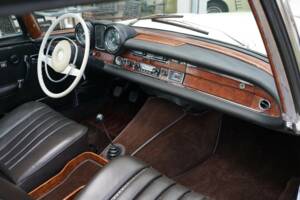 Immagine 47/50 di Mercedes-Benz 280 SE (1968)