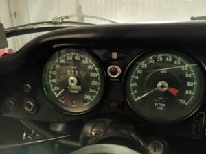 Imagen 8/15 de Jaguar E-Type V12 (1973)