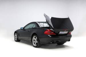 Imagen 8/38 de Mercedes-Benz SL 350 (2003)