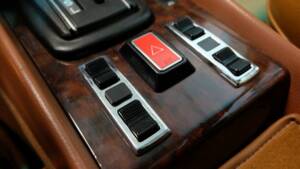 Bild 15/29 von Mercedes-Benz 500 SLC (1980)