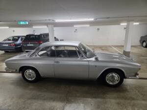 Image 4/19 of BMW 3200 CS (1964)