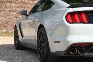 Image 41/50 of Ford Mustang Shelby GT 350 (2017)