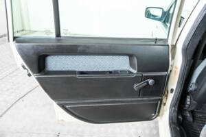 Image 34/50 of Volvo 740 GL (1987)