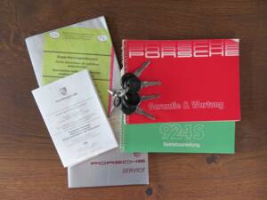 Bild 18/18 von Porsche 924 S (1986)