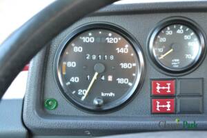 Image 32/50 of Mercedes-Benz 200 GE (SWB) (1987)