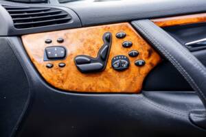 Bild 14/36 von Mercedes-Benz CL 500 (2004)