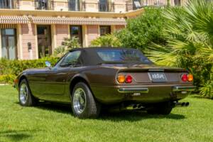 Afbeelding 14/53 van Ferrari 365 GTB/4 Spyder (1971)