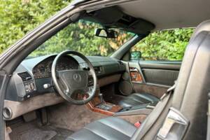 Image 7/14 of Mercedes-Benz SL 280 (1994)