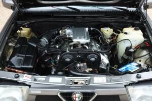 Image 24/50 of Alfa Romeo 75 3.0 V6 QV (1988)
