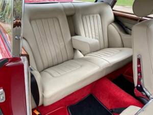 Image 16/50 of Bristol 410 (1967)