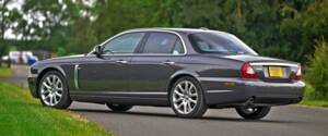 Image 16/50 de Jaguar XJ 8 4.2 (2009)
