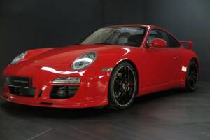 Image 28/50 of Porsche 911 Carrera 4S (2011)