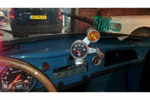 Image 19/42 of Volkswagen Karmann Ghia 1600 (1974)