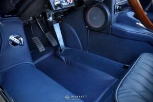 Image 41/80 de Jaguar Type E 4.2 (1966)