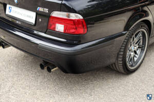Bild 81/82 von BMW M5 (2000)