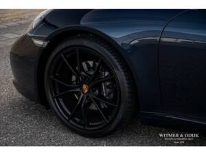 Immagine 28/31 di Porsche 911 Carrera (2018)