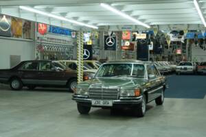 Image 17/50 de Mercedes-Benz 450 SEL 6,9 (1975)