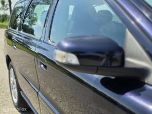 Image 15/29 de Volvo V 70 2.4 (2007)