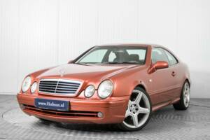 Image 3/50 of Mercedes-Benz CLK 430 (1999)
