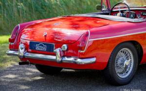 Image 14/39 de MG MGB (1964)