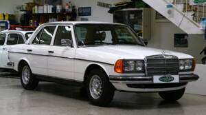 Bild 3/25 von Mercedes-Benz 280 E (1977)