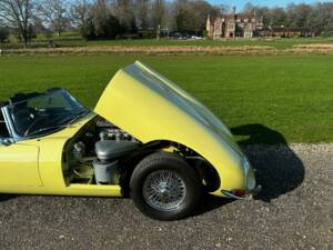 Afbeelding 69/100 van Jaguar E-Type (1968)