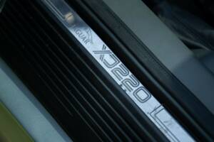 Image 43/50 of Jaguar XJ 220 (1993)