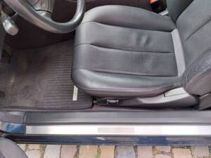 Afbeelding 19/32 van Mercedes-Benz CLK 230 Kompressor (2001)
