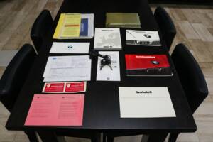 Image 14/14 of BMW 325i (1991)